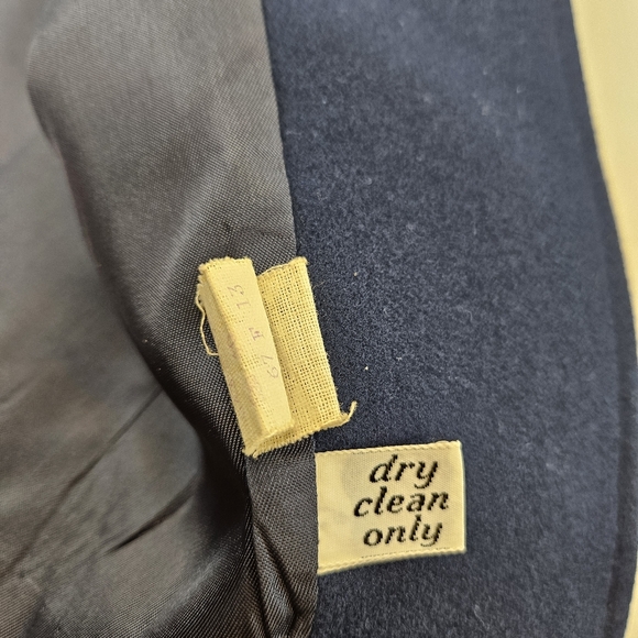 Vintage Pendleton Womens Wool Blazer Size 12? Navy Sport Coat USA Business - Picture 6 of 7